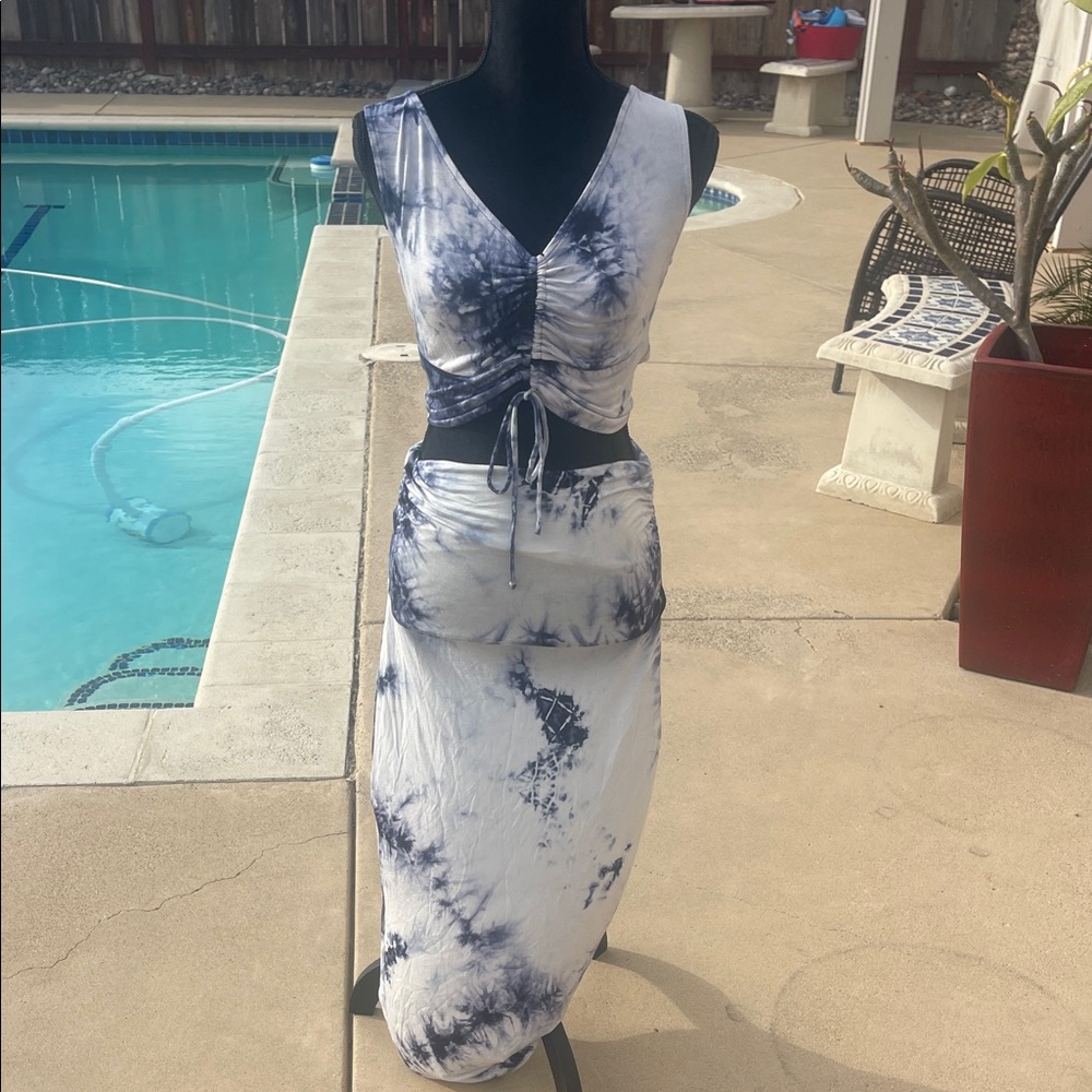 Fashion Nova Blue and White Tie-Dye Skirt Set